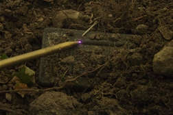 Suchnadel-Spitze mit LIBS-Plasma